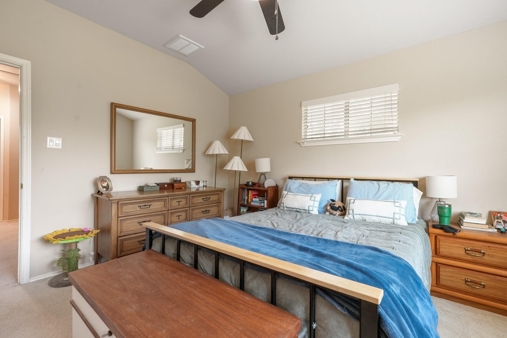 1900 Scofield Ridge Pkwy - Photo 17