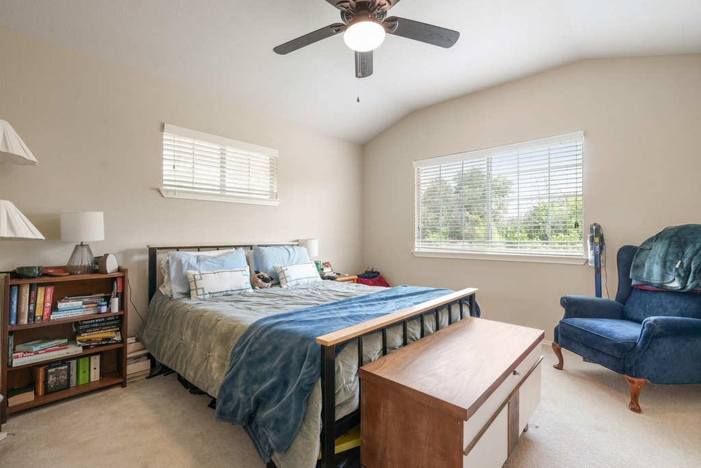 1900 Scofield Ridge Pkwy - Photo 3