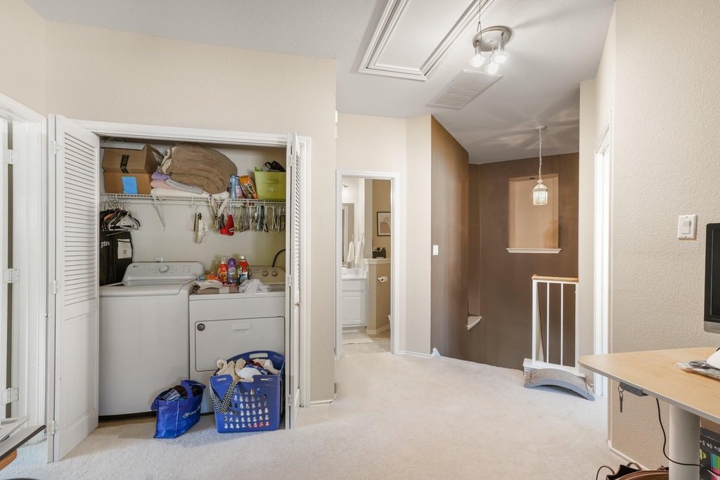 1900 Scofield Ridge Pkwy - Photo 16