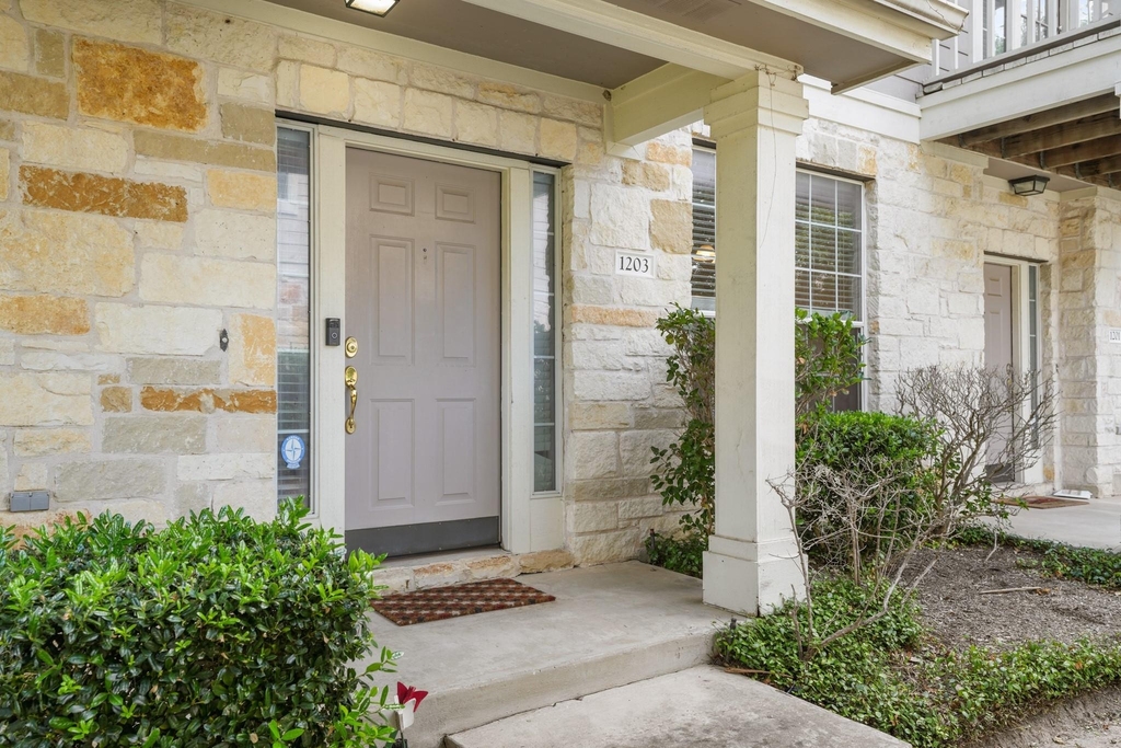 1900 Scofield Ridge Pkwy - Photo 7