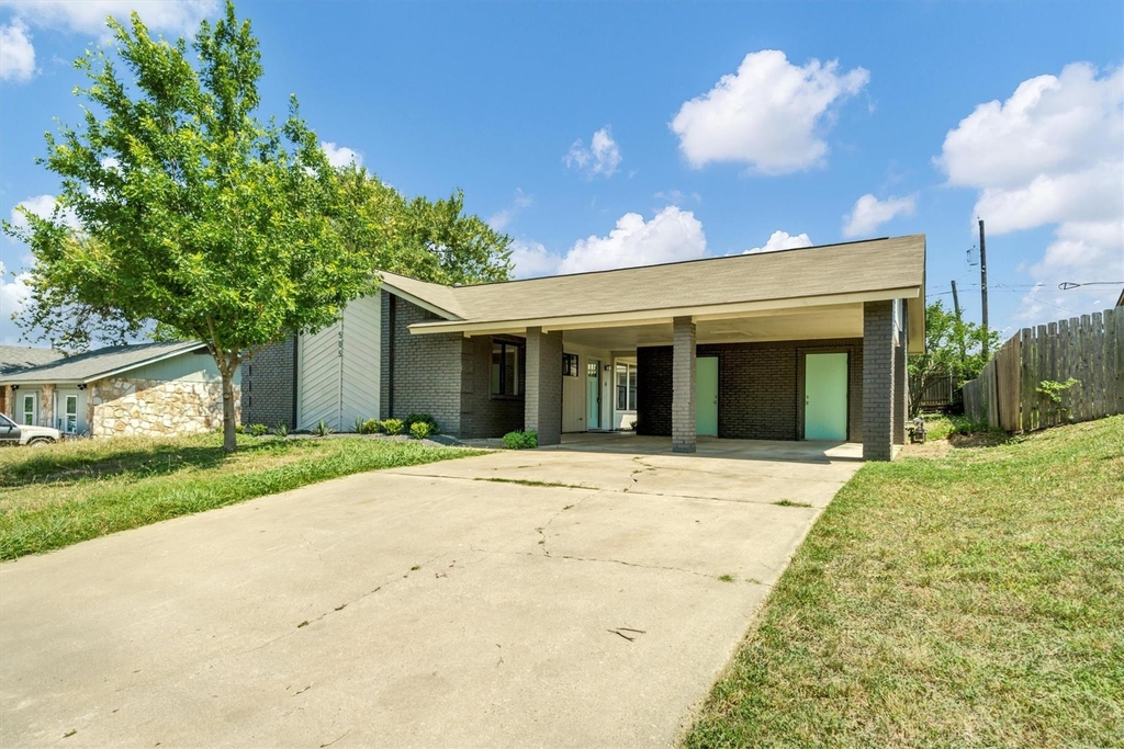 505 Old West Dr - Photo 1