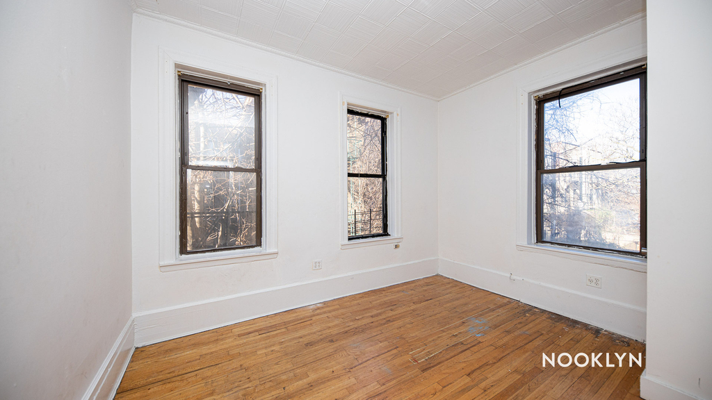 57 Grove St 11221 - Photo 8