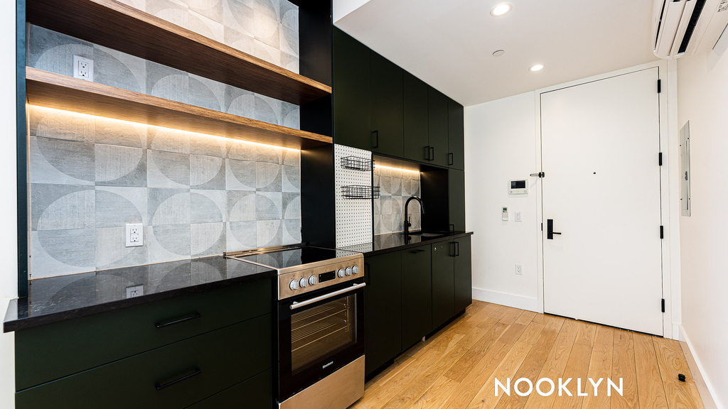 1052 Greene Ave 11221 - Photo 5