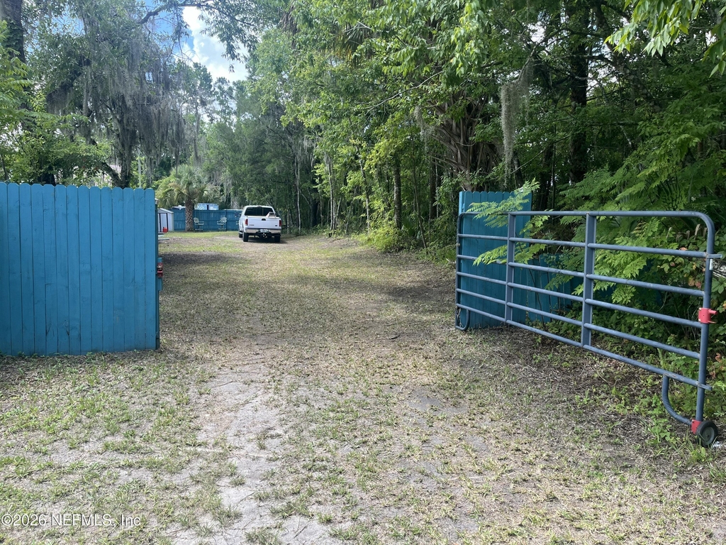 1181 Highway 17 - Photo 2
