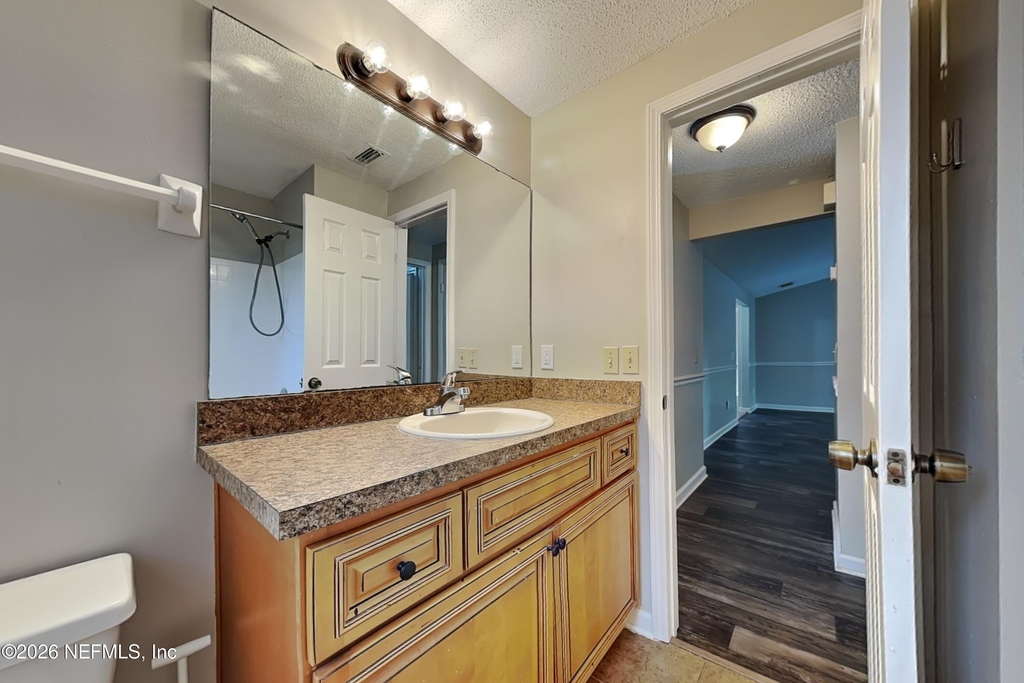 2626 Pinewood Boulevard S - Photo 18