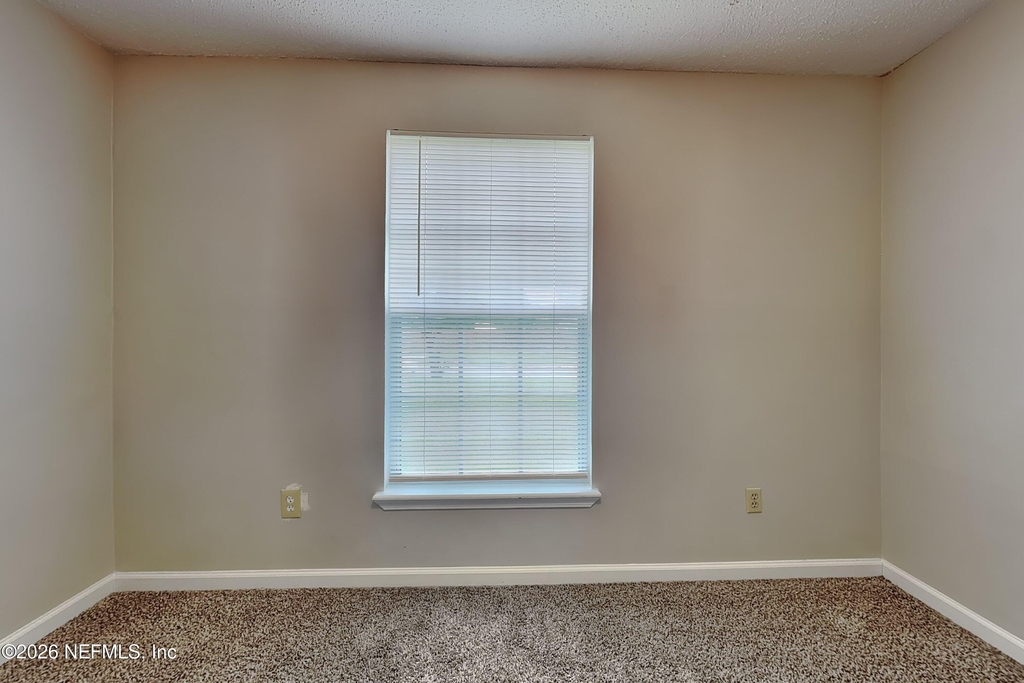 2626 Pinewood Boulevard S - Photo 14