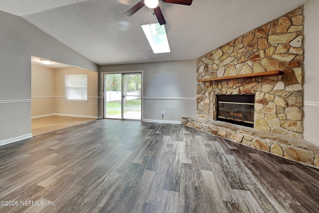 2626 Pinewood Boulevard S - Photo 2