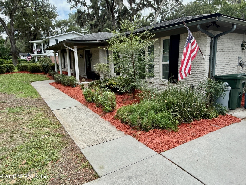 2374 Stafford Drive - Photo 3