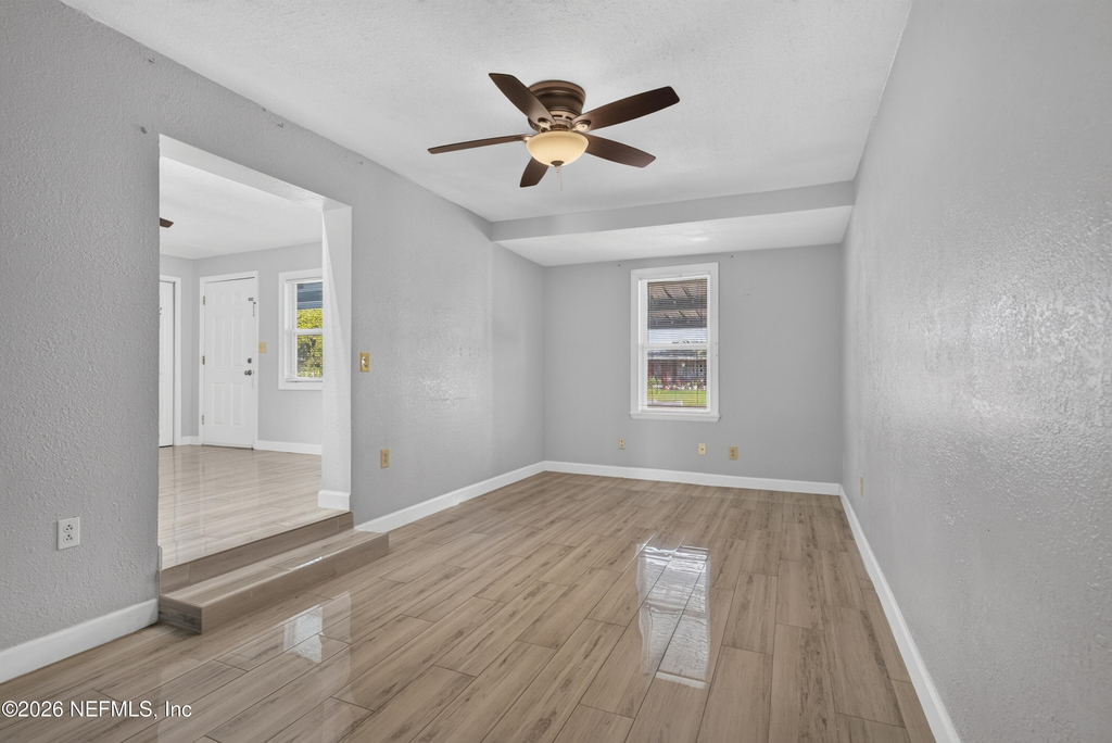 442 Ameca Avenue - Photo 11
