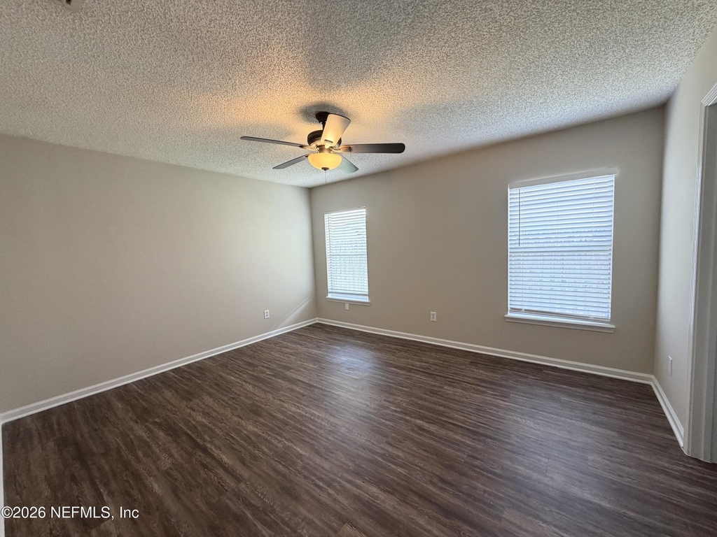 6902 Southern Oaks Drive W - Photo 9