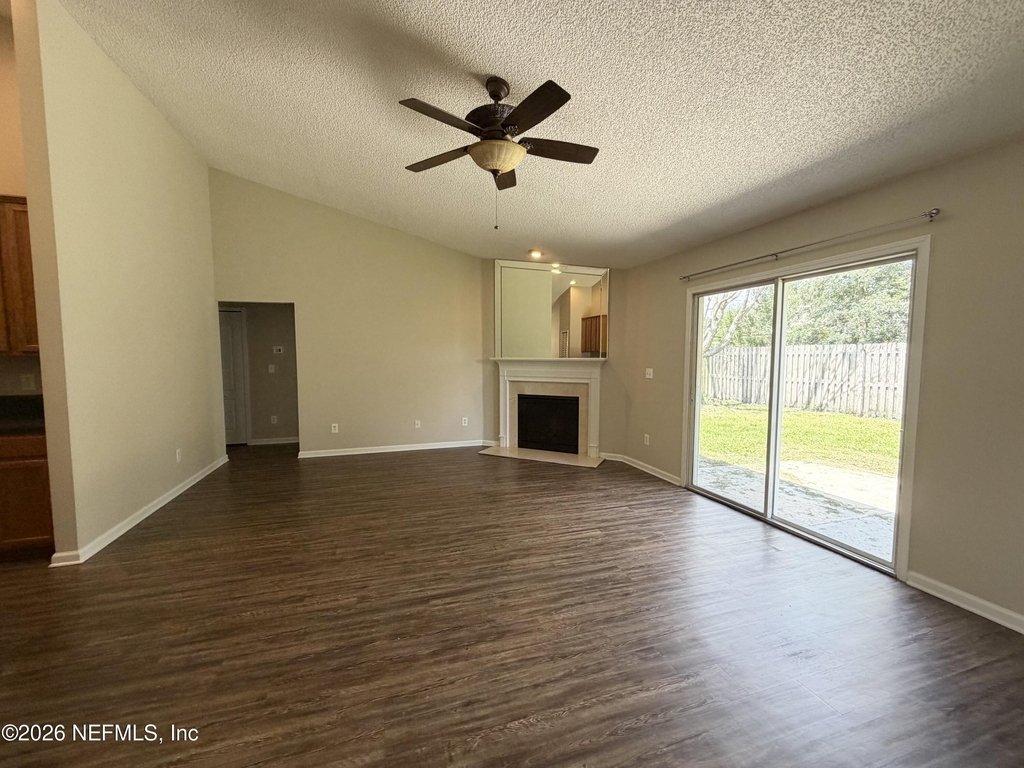 6902 Southern Oaks Drive W - Photo 5
