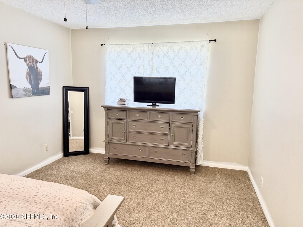 845 Sw Pecan Street - Photo 3