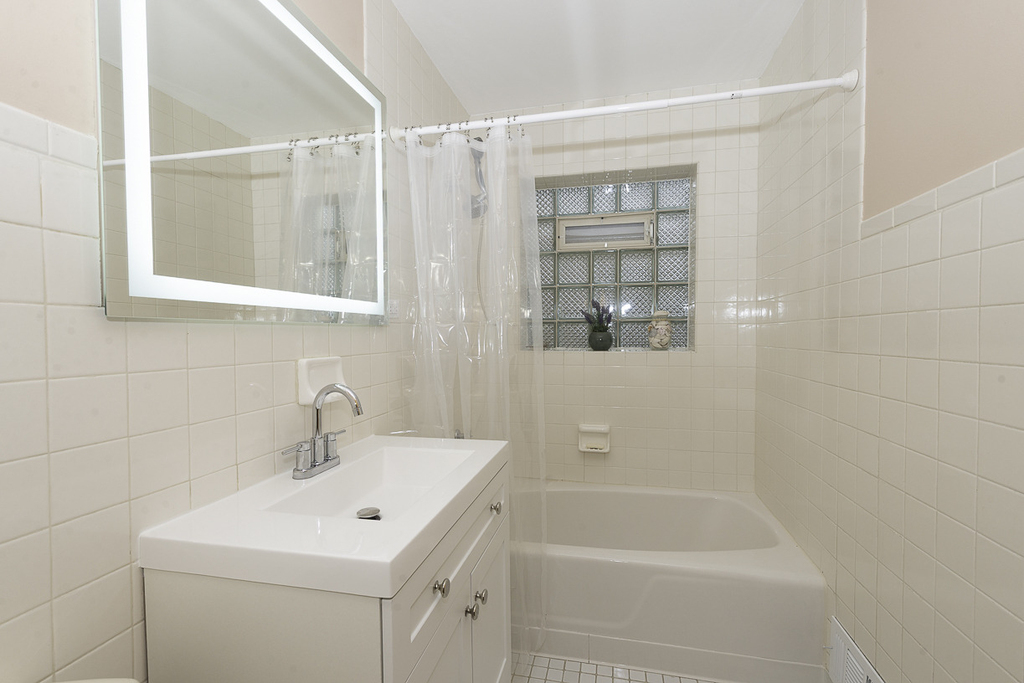 8909 N Wisner Street - Photo 9