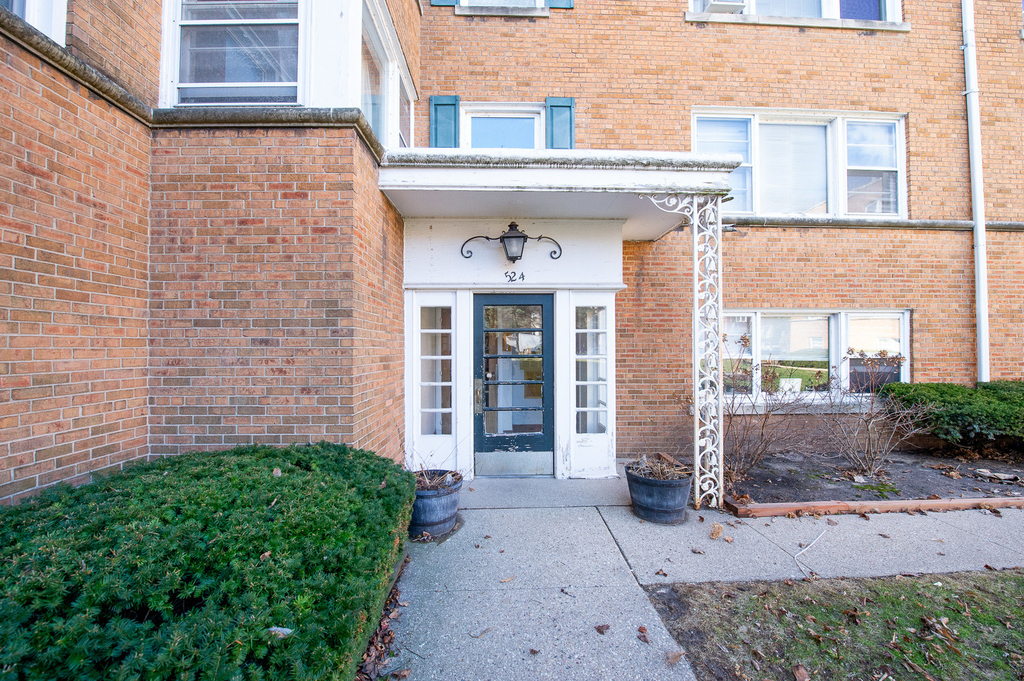 524 Michigan Avenue - Photo 1
