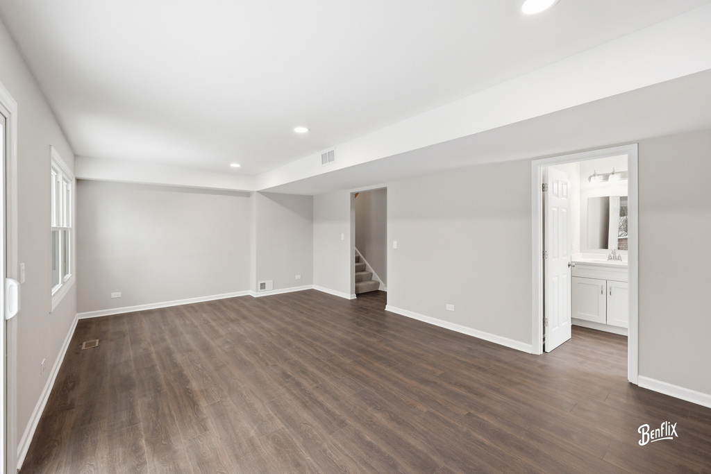 1005 Cooper Court - Photo 10