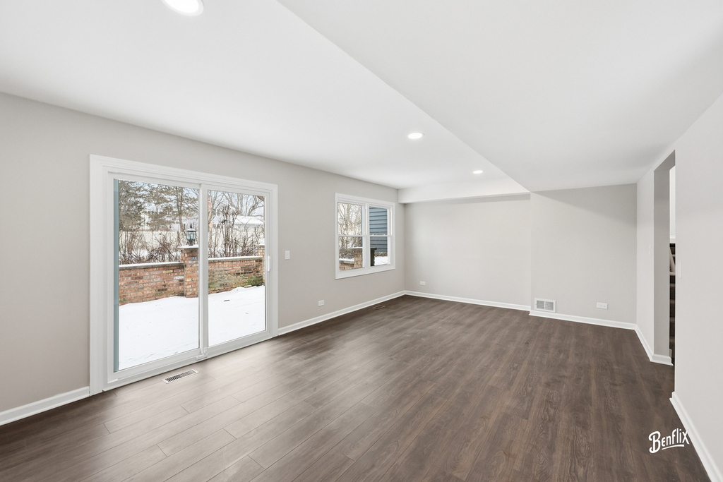 1005 Cooper Court - Photo 9