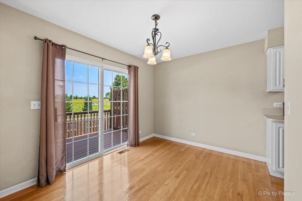 1058 E Danbury Drive - Photo 10