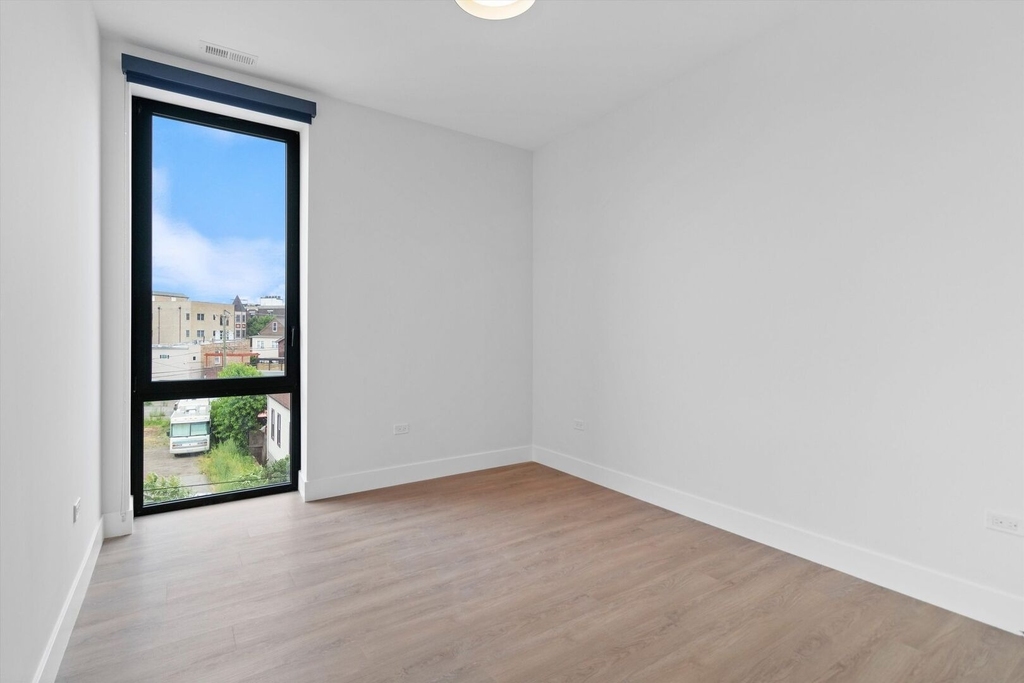 3140 N Clybourn Avenue - Photo 9