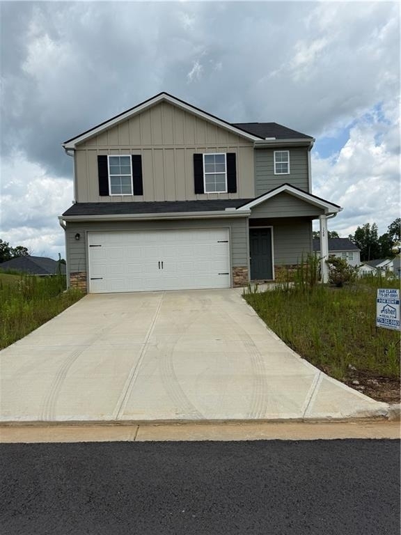 128 Oxford Lane - Photo 0