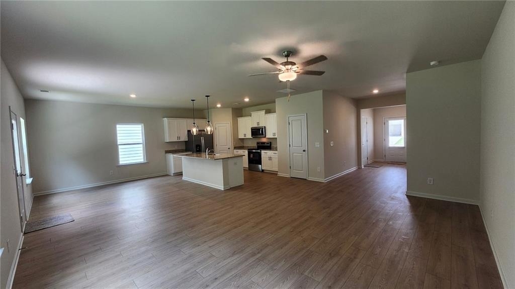 655 Mackenzie Cove - Photo 4