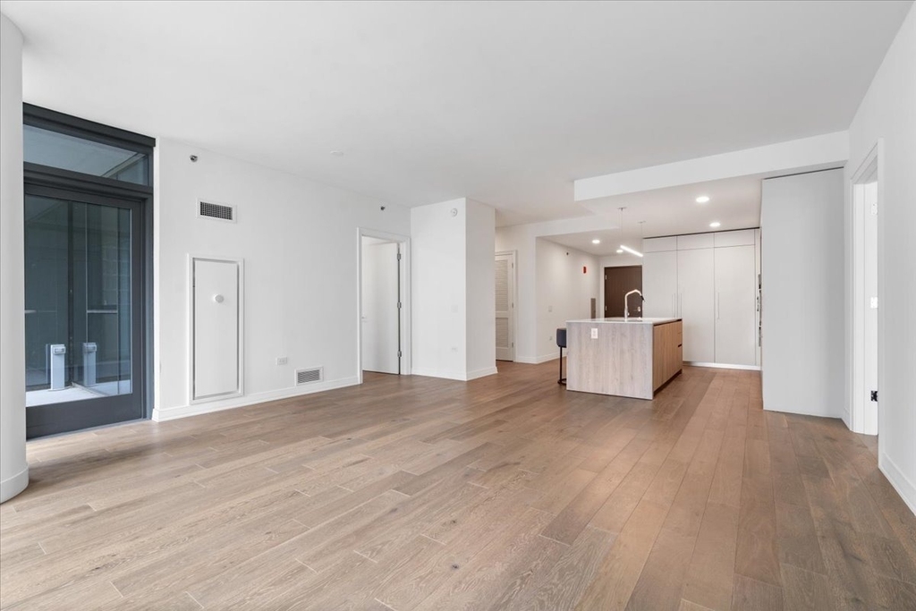 211 N Harbor Drive - Photo 3