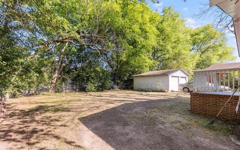 2164 Monroe Avenue - Photo 17