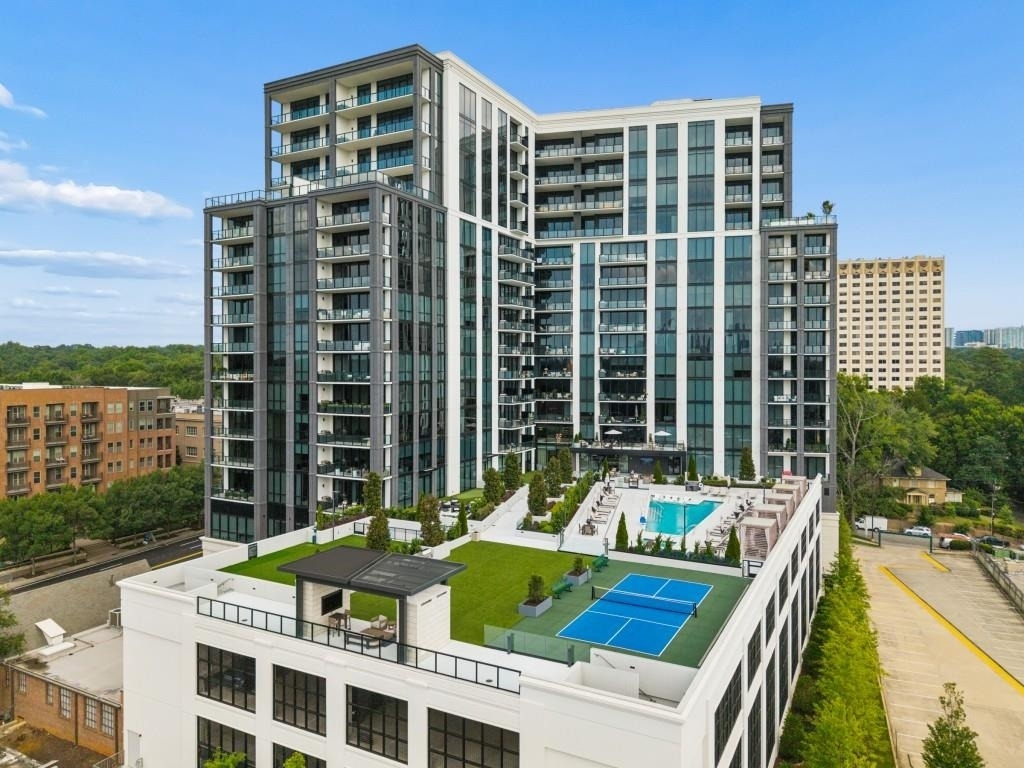 2425 Peachtree Road Ne - Photo 40