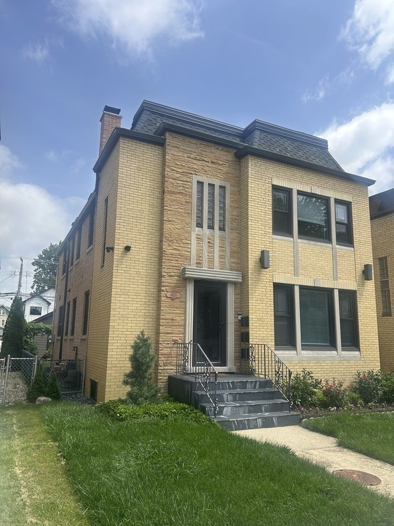 6620 W Devon Avenue - Photo 1