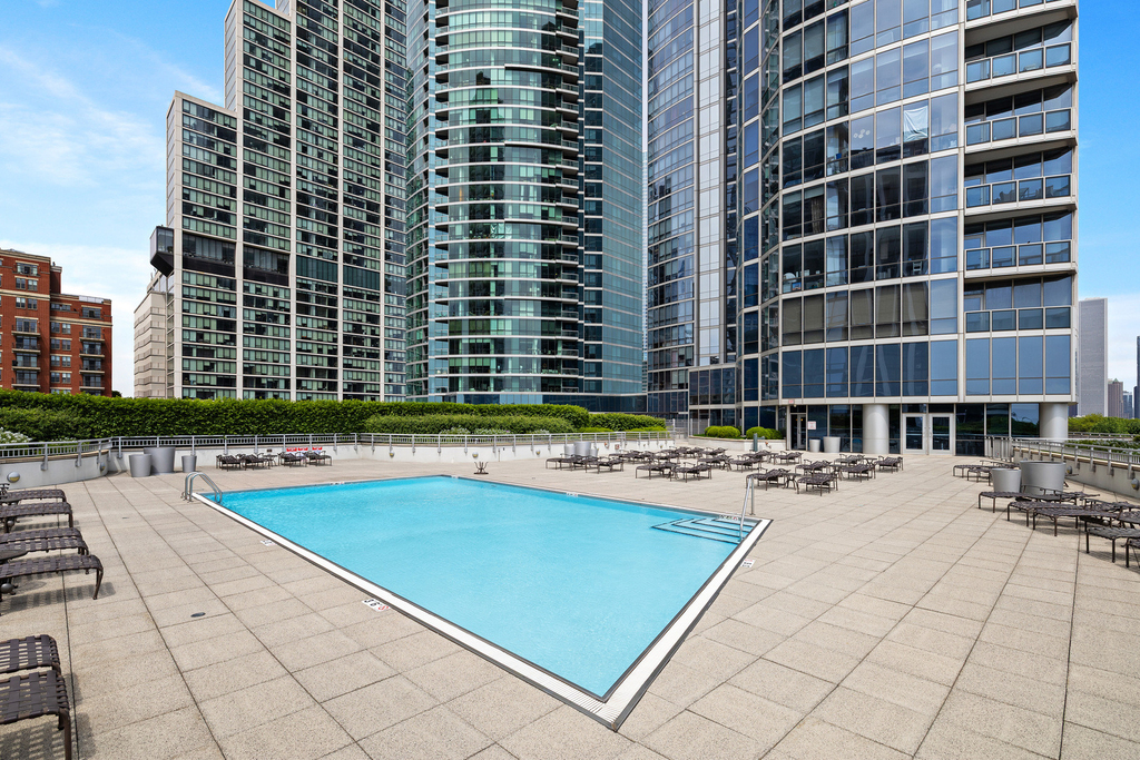 1211 S Prairie Avenue - Photo 44