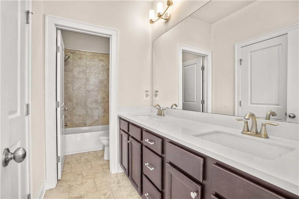 1011 Towneship Way - Photo 16