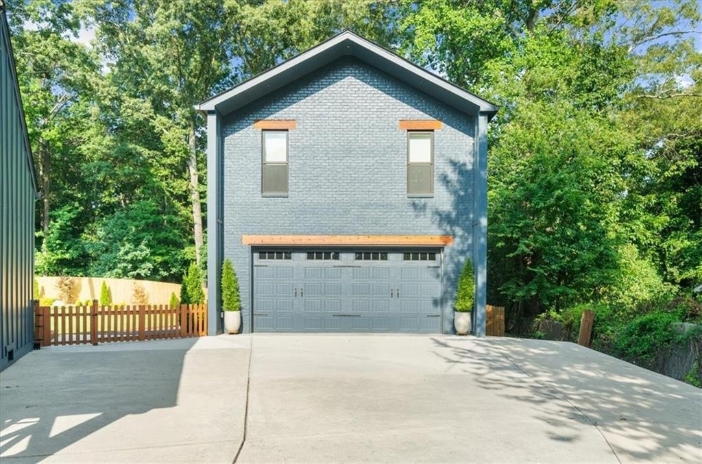 1871 Dyer Circle - Photo 2