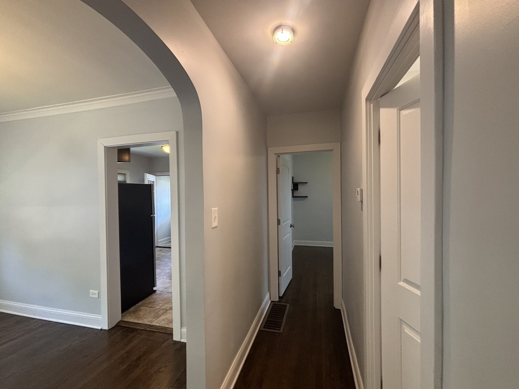 2224 Foster Street - Photo 8