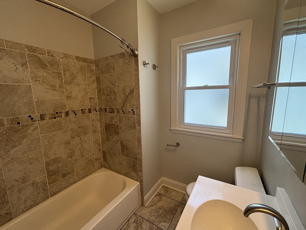 2224 Foster Street - Photo 10