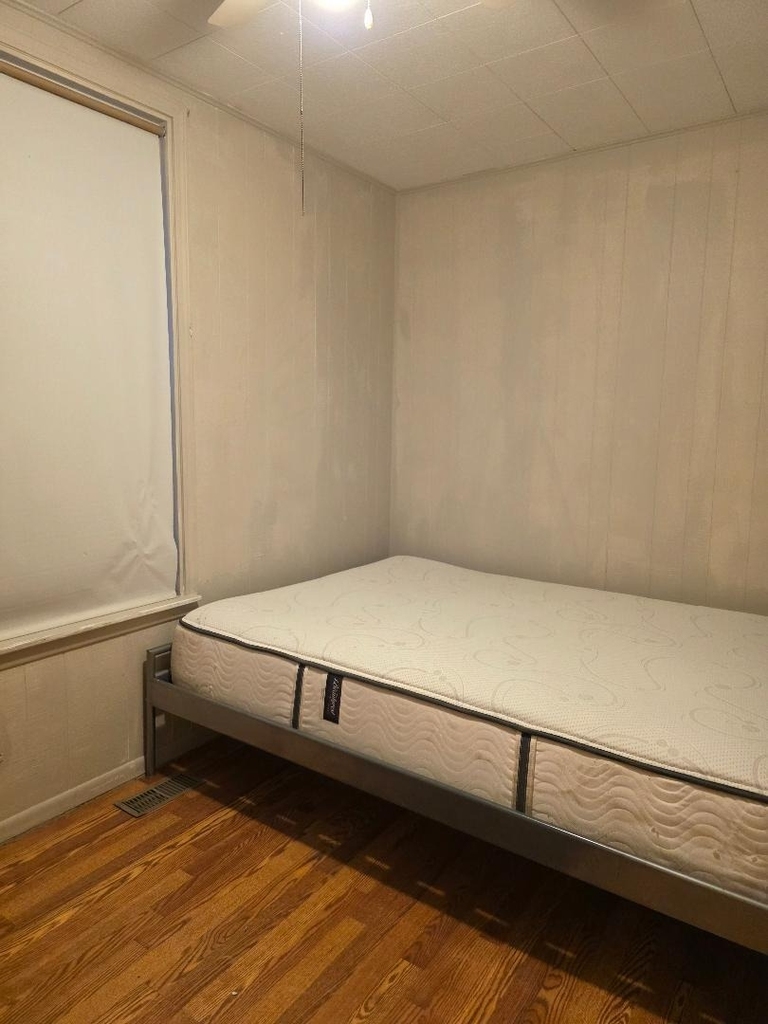 1712 W 33rd Place - Photo 3