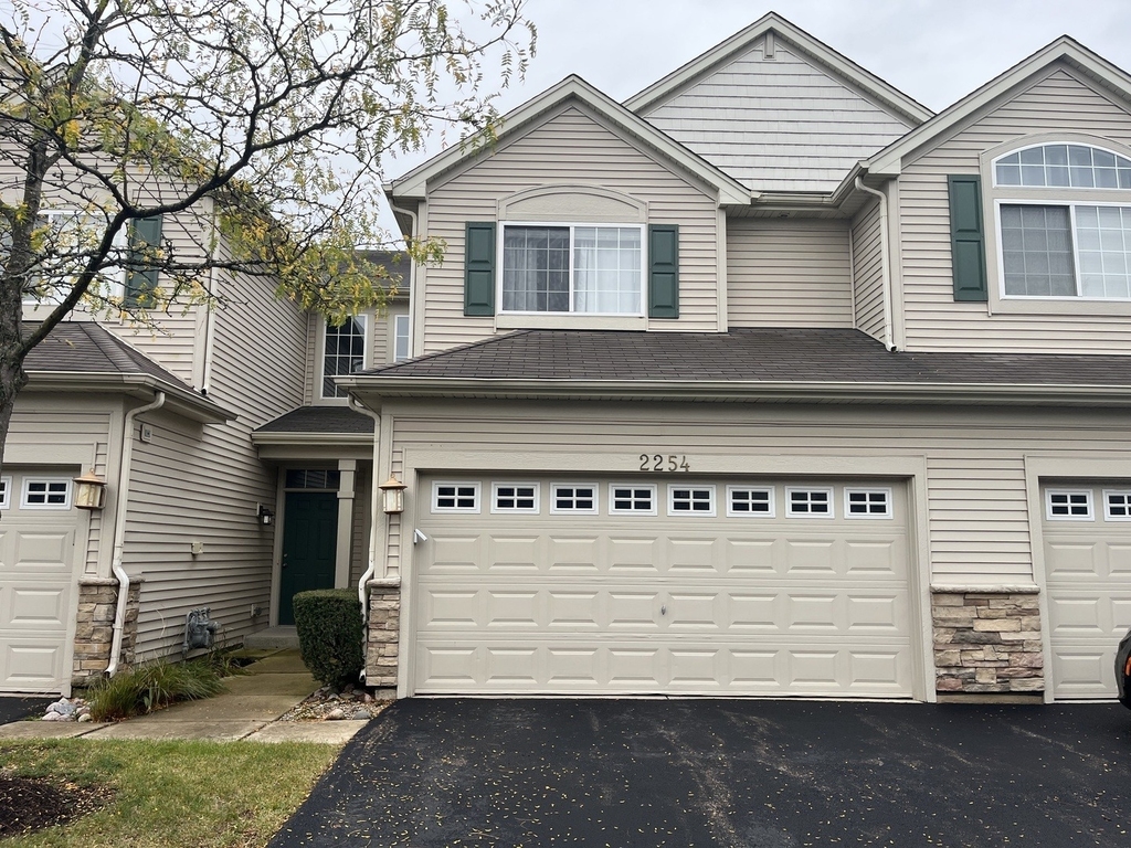 2254 Gallant Fox Circle - Photo 0