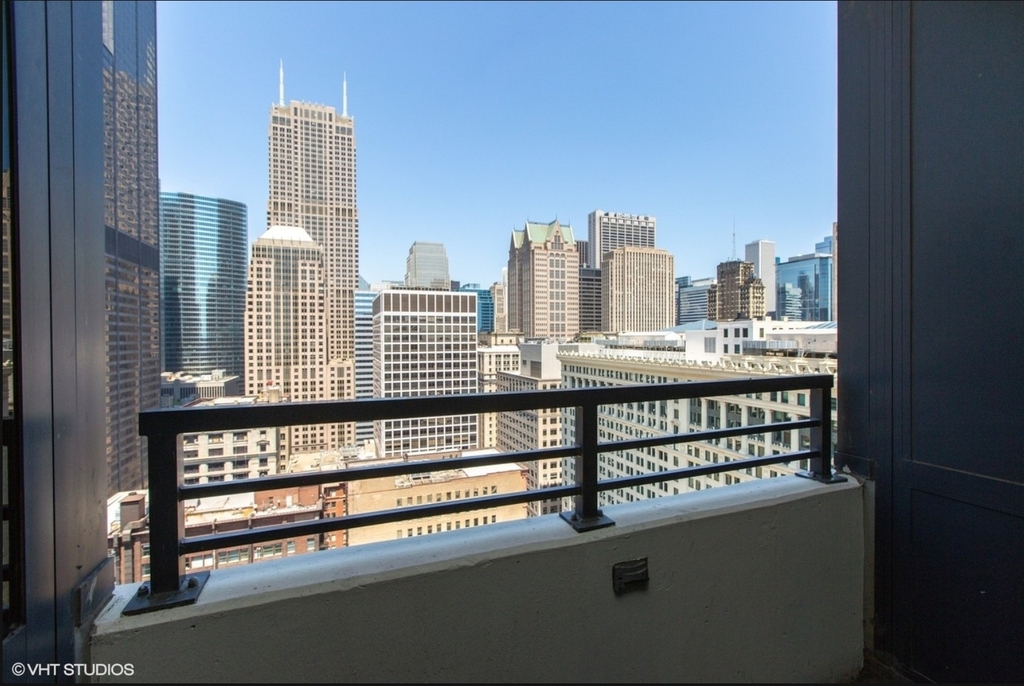 235 W Van Buren Street - Photo 7