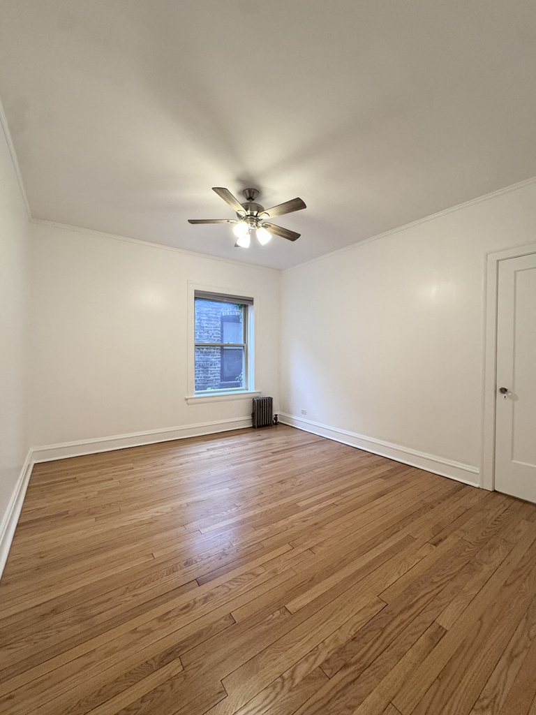 4752 N Virginia Avenue - Photo 9