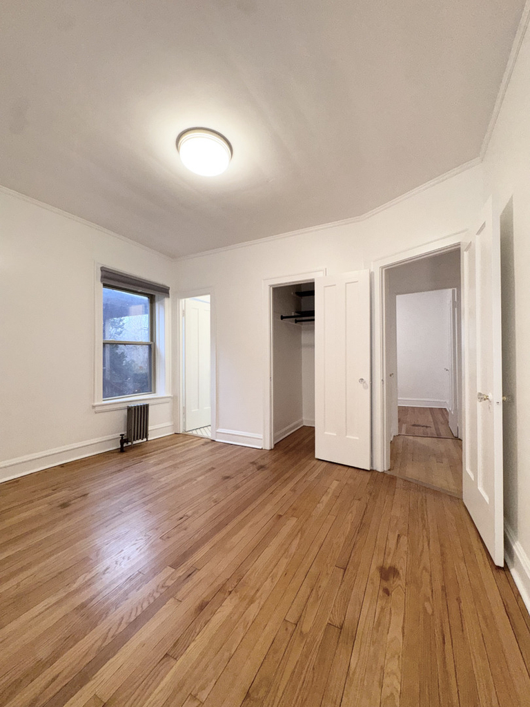 4752 N Virginia Avenue - Photo 12