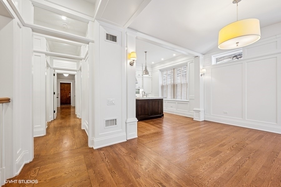 746 W Belden Avenue - Photo 8