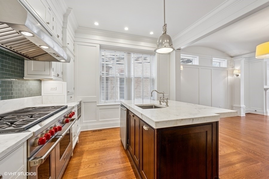 746 W Belden Avenue - Photo 3