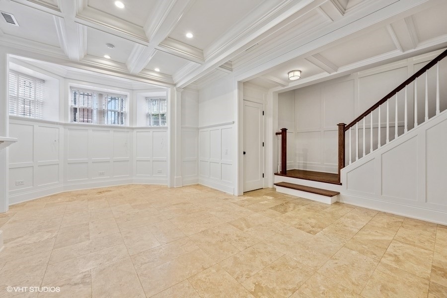 746 W Belden Avenue - Photo 13