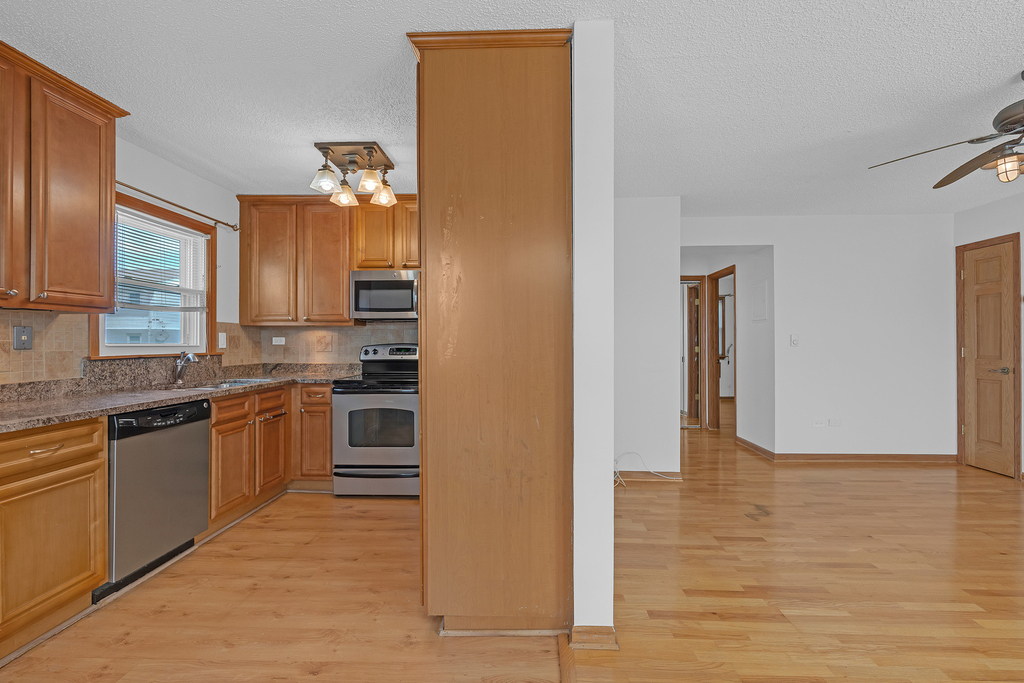 9449 Kelvin Lane - Photo 7