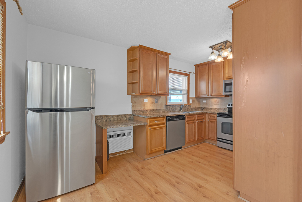 9449 Kelvin Lane - Photo 6