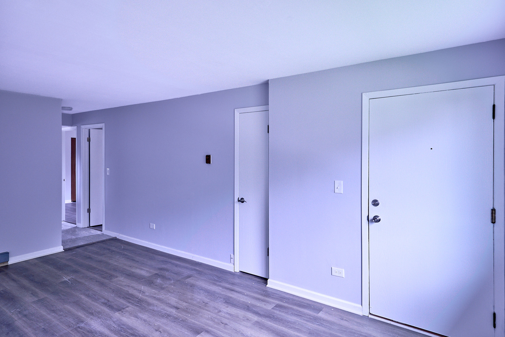 21w215 Tee Lane - Photo 1
