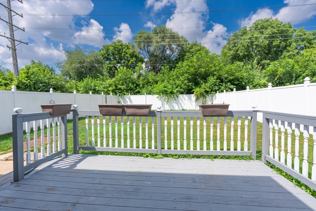 1072 N Highland Avenue - Photo 9
