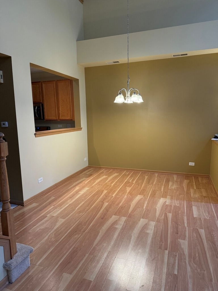 2261 Barrington Drive E - Photo 2