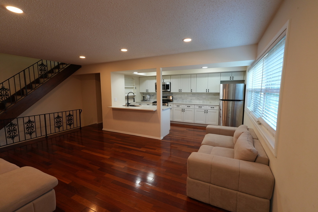 1204 Inverrary Lane - Photo 1