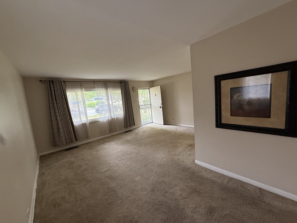 1374 Forest Place - Photo 10