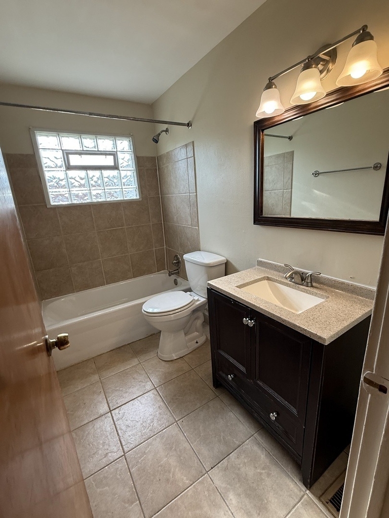 1374 Forest Place - Photo 11