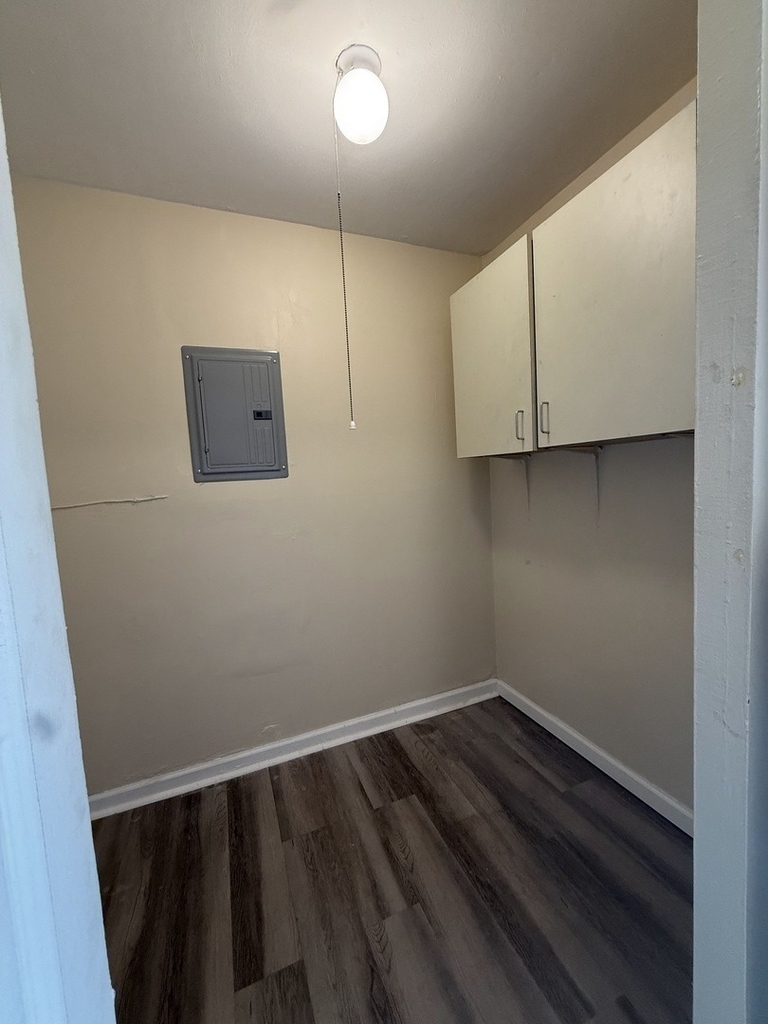 1374 Forest Place - Photo 3